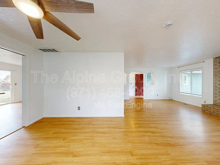 2314 SE 53rd Ave — Photo 7