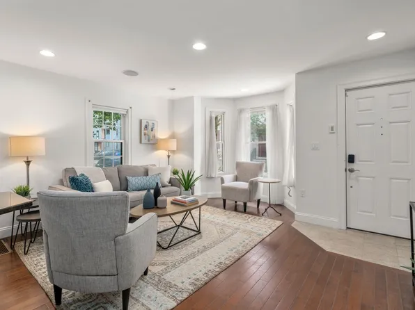 50 Cameron St, Brookline, MA 02445