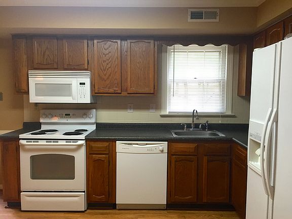 4th image of 4715 N Lakefront Dr