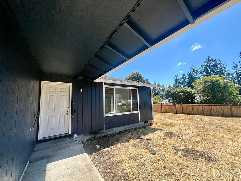 9236 White Fir Dr NE #B — Photo 2