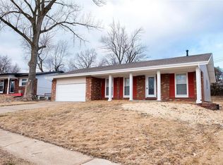 4487 Rhine Dr, Florissant, MO 63033