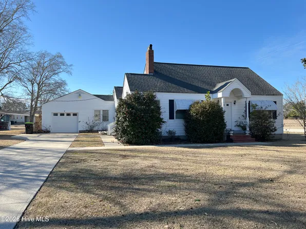 167 Lake Road, Newport, NC 28570