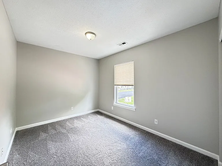 3600 Hillcross Drive — Photo 8
