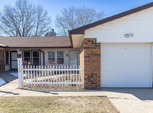 3315 N Molleck Dr, Peoria, IL