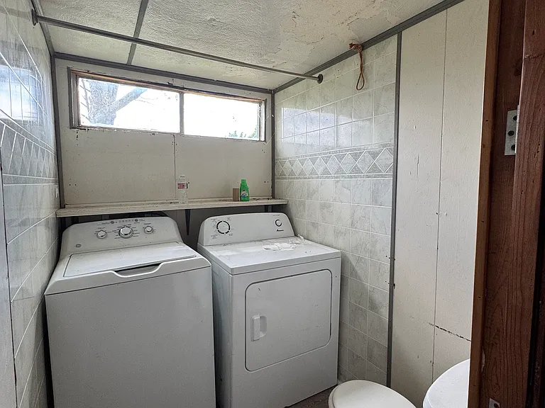 150 Hcr 2421 E — Photo 14