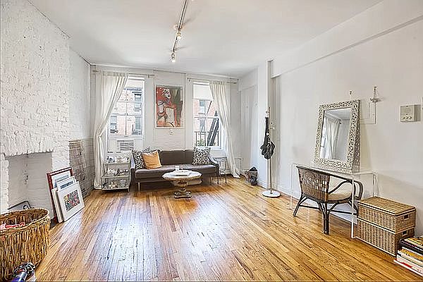 1st image of 305 W Broadway APT 3B