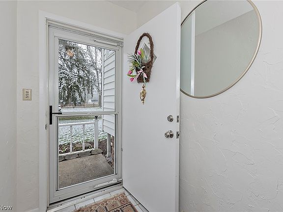 2nd image of 696 Meadowood Dr