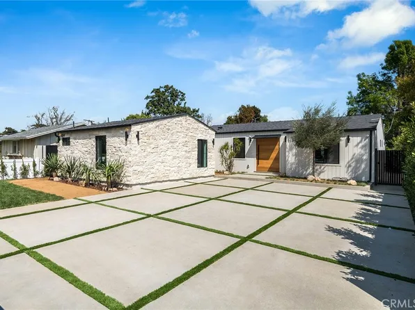 5256 Allott Ave, Van Nuys, CA 91401