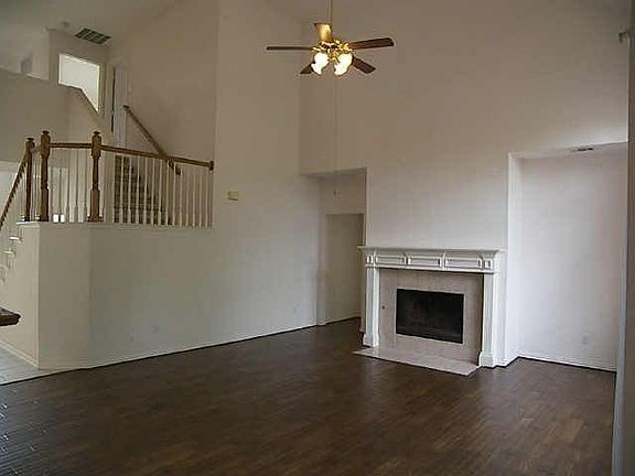 4th image of 3708 Harlington Ln