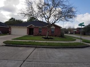 2502 Nicholas Dr, Pearland, TX 77581