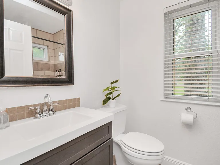 7830 Pardee St — Photo 20