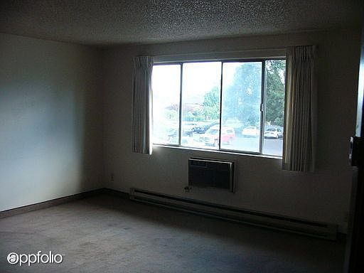 2nd image of 1920 Arthur St APT 52