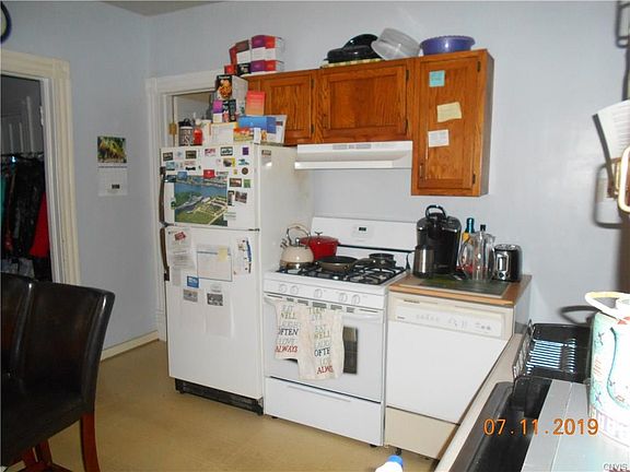 5th image of 147 Wadsworth St