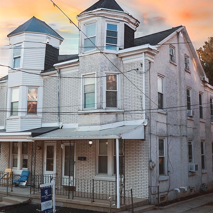 1st image of 11 Seminary Ave