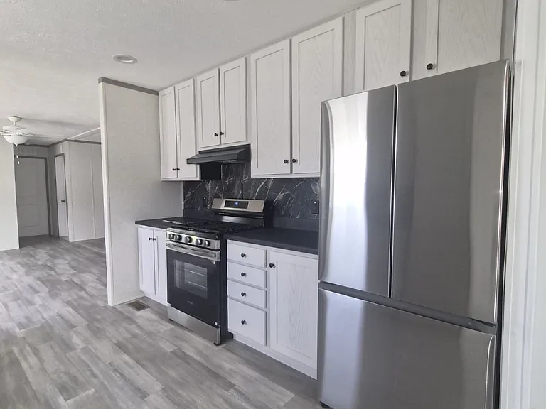 118 Thornapple Cir — Photo 3