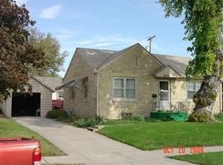 315 Ringland Rd, Hastings, NE 68901