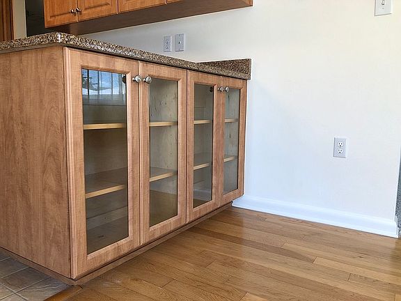 Kitchen Bar