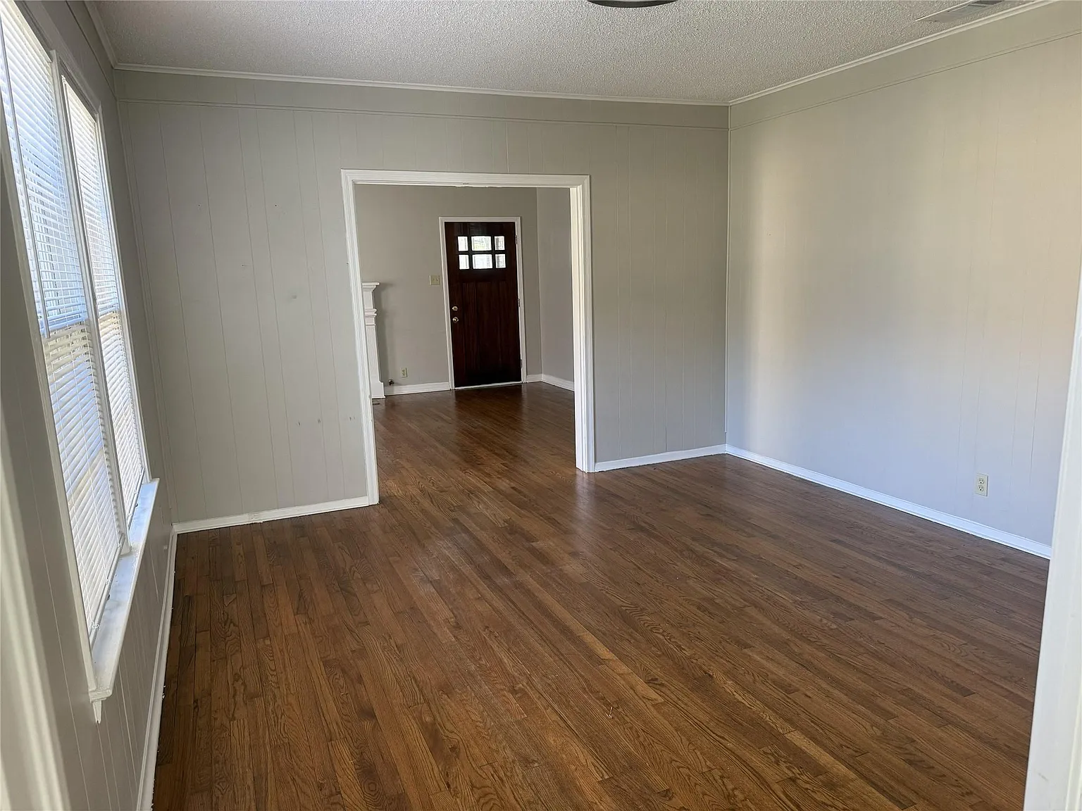 3 bed, 2.0 bath, 1734 sqft, $1,800 — Photo 4