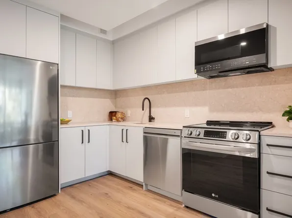 75 Dupont Street image 3 of 31