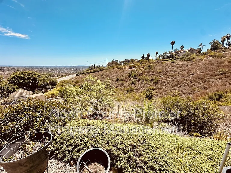 7067 Llama St — Photo 15