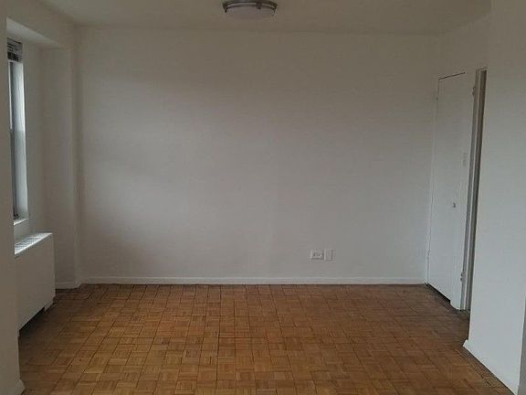 4th image of 8515 Main St APT 8L