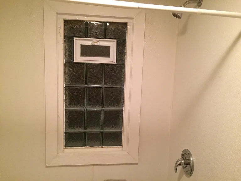5554 Hillcrest Ave — Photo 2