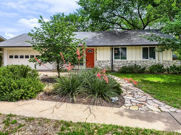 2501 Audubon Pl — Photo 1