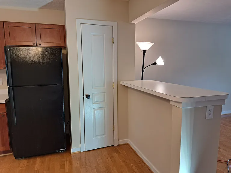 1276 Frost Pl — Photo 5