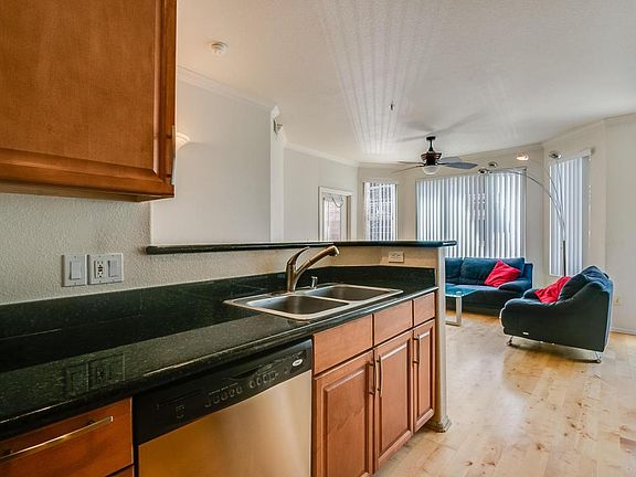 Kitchen/living room