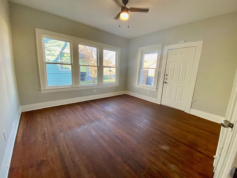 1047 E Highland Blvd — Photo 8