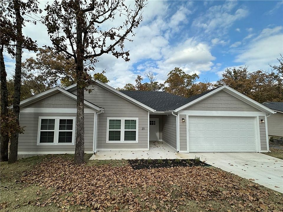 1st image of 20 Cumbrian Dr