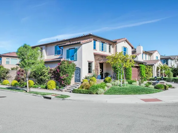 563 Bloomfield Pl, Camarillo, CA 93012