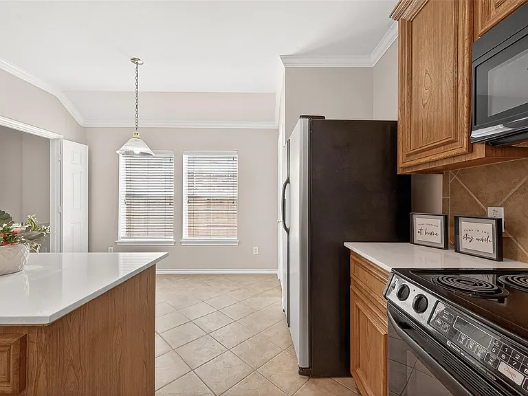 1646 Martin Lake Dr — Photo 17