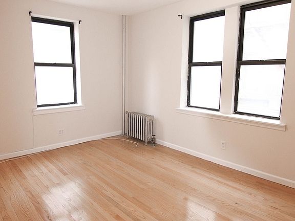 4th image of 582 Saint Nicholas Ave #505