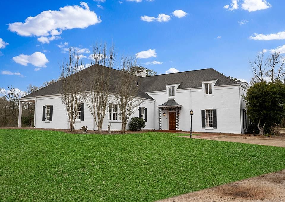 1st image of 1054 Hill Dr