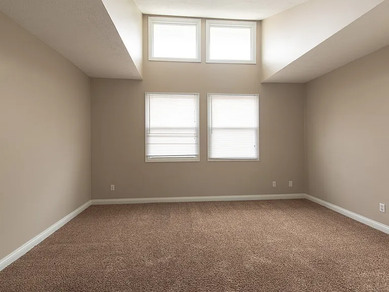 2056 N College Ave — Photo 7