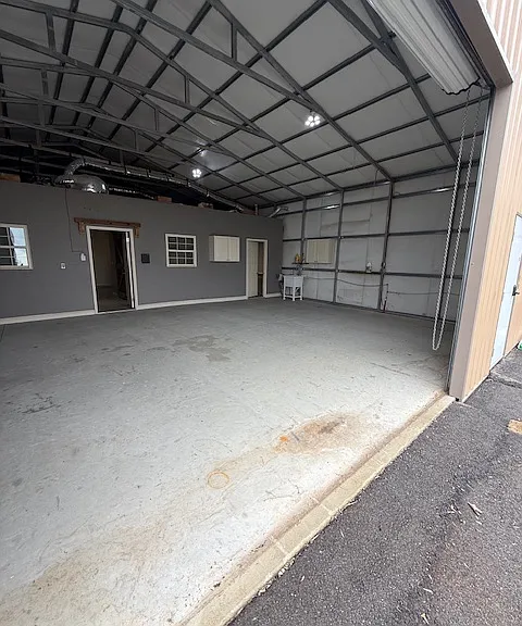 346 Lester Doss Rd — Photo 4