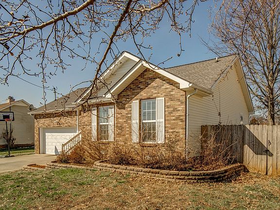 2nd image of 3688 Gracelawn Dr