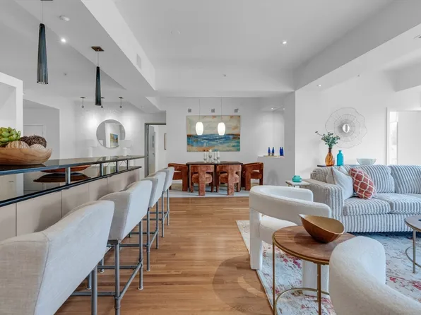 1313 Washington St APT 507, Boston, MA 02118