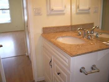 4th image of 463 Kennedy Pl