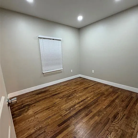 3747 Tyler St — Photo 10