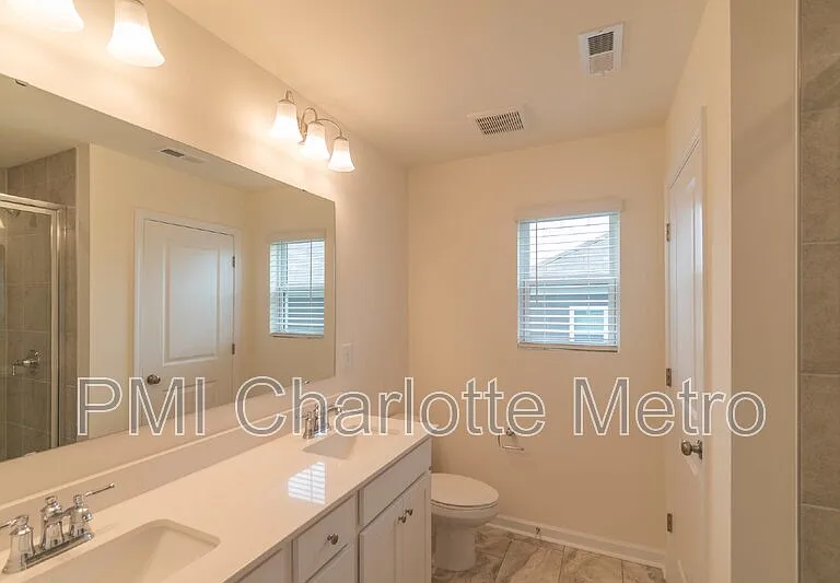 7139 Bentz St — Photo 15