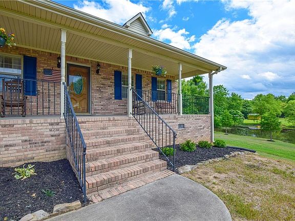 4th image of 420 Oakwood Dr