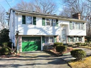 8 Myrna St, Burlington, MA 01803