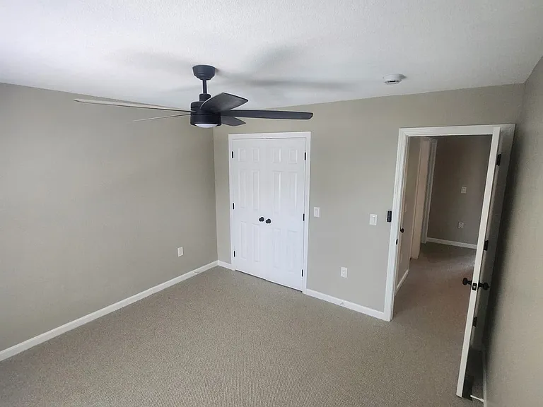 49 Highland Ln — Photo 22