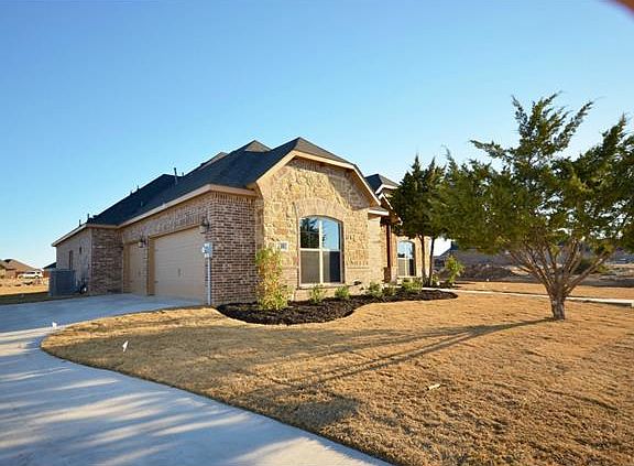 2nd image of 119 Claremont Dr