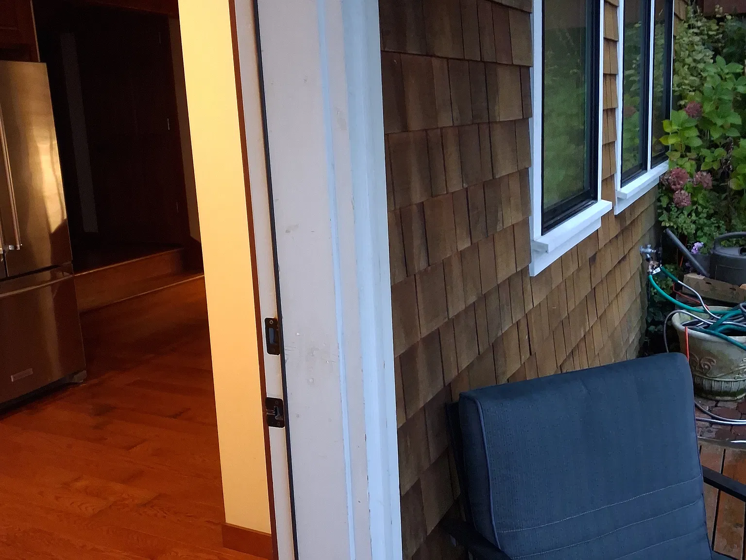 6506 Marine View Dr — Photo 3