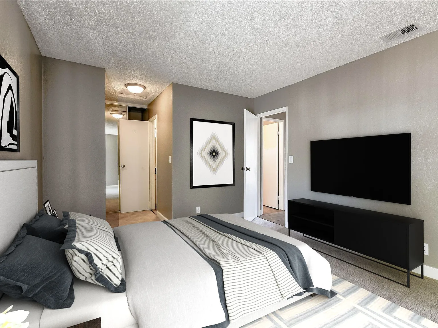 Lawrence Road Apartments — Photo 2