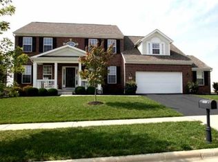 4434 McNamara Pl, Lewis Center, OH 43035