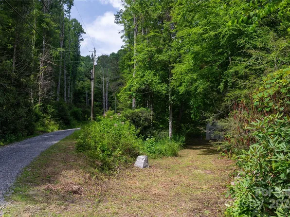 546 Still Fork Creek Rd, Burnsville, NC 28714